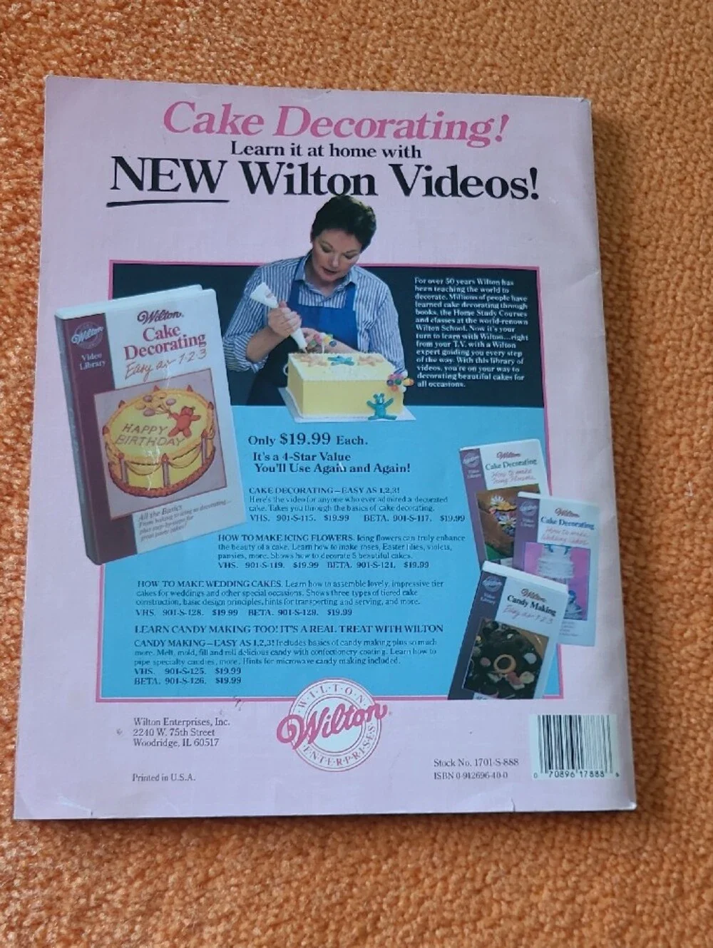 Wilton Yearbook Cake Decorating Collection -6 Books